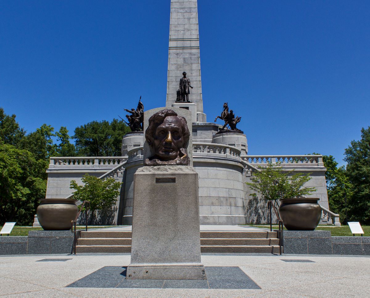 Lincolns Tomb