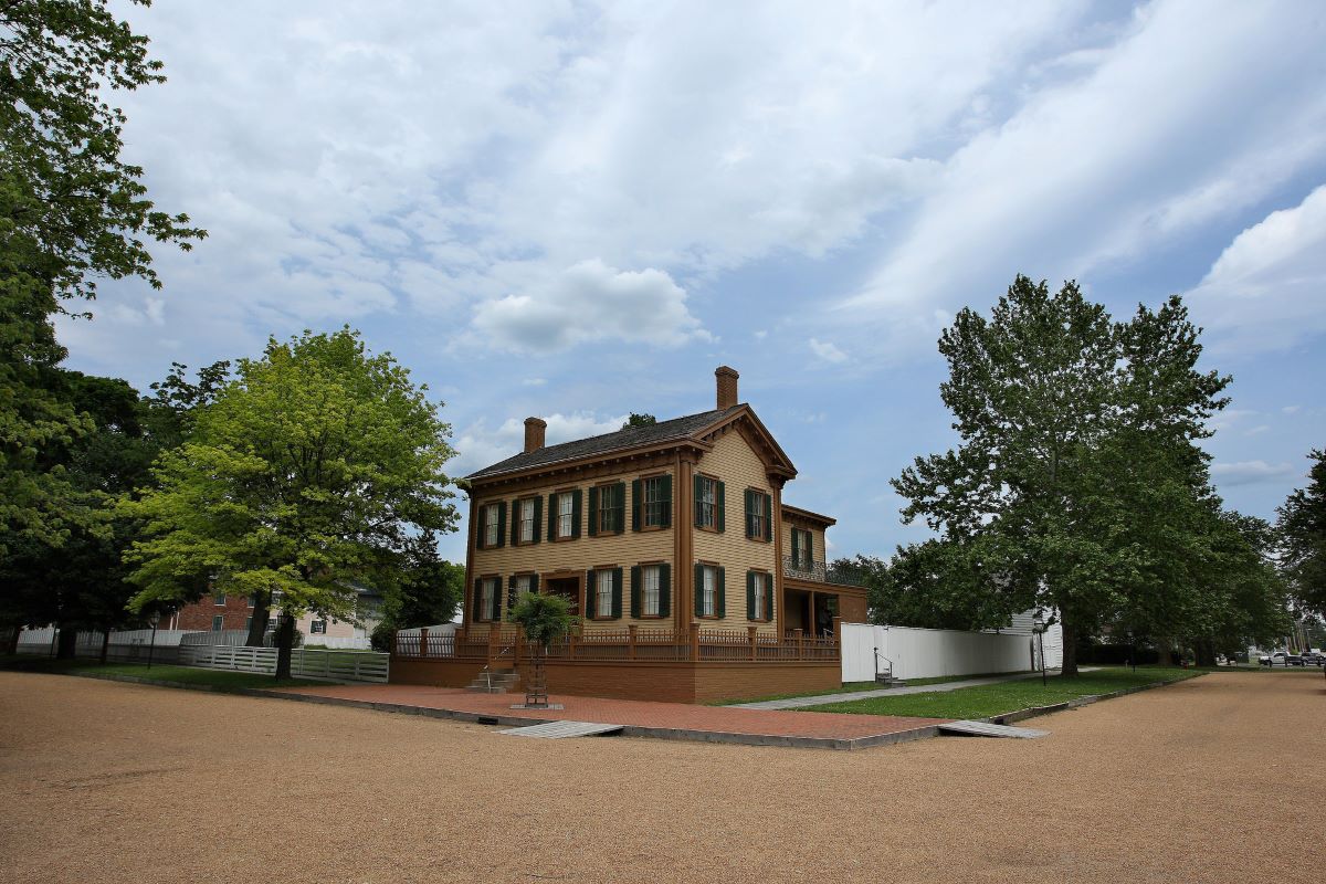 Lincolns Home