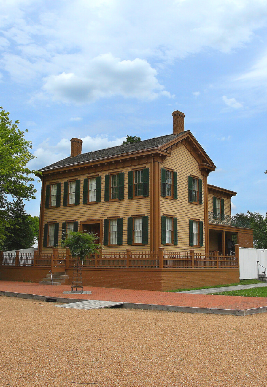 Lincolns Home